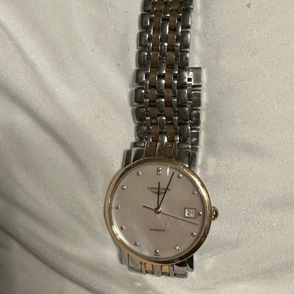 Women’s Longines 18k gold automatic 13 diamonds watch cards receipt 3200. - Picture 10 of 16